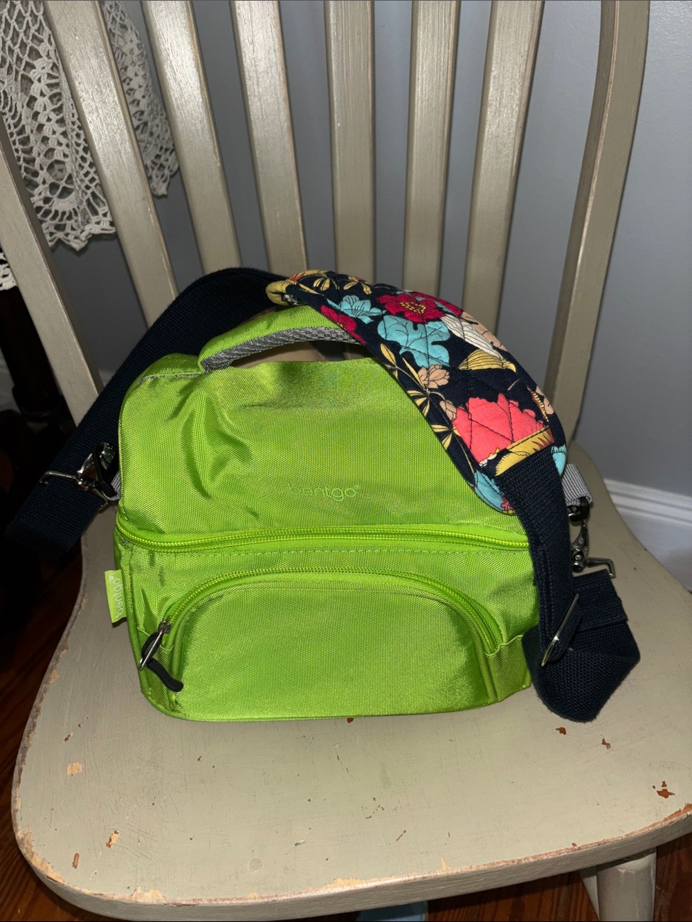 Bentgo Bright Lime insulated lunch  Bag with Floral Padded Strap